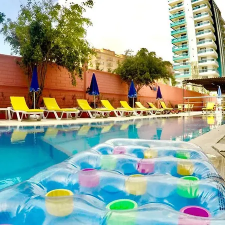 فندق مبيت وإفطار Flamingo Beach &